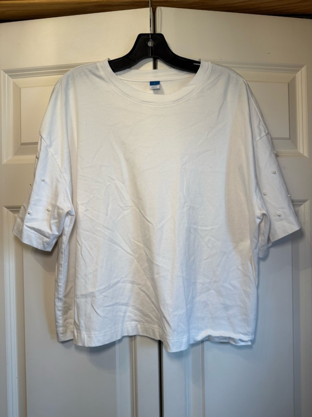 Old Navy White Short-Sleeve Boxy Tee with Pearl Sleeve Detail